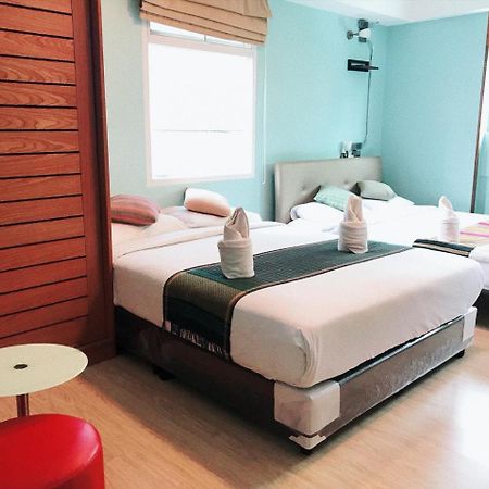 Albergue Tawan Bed Club Chiang Mai Exterior foto